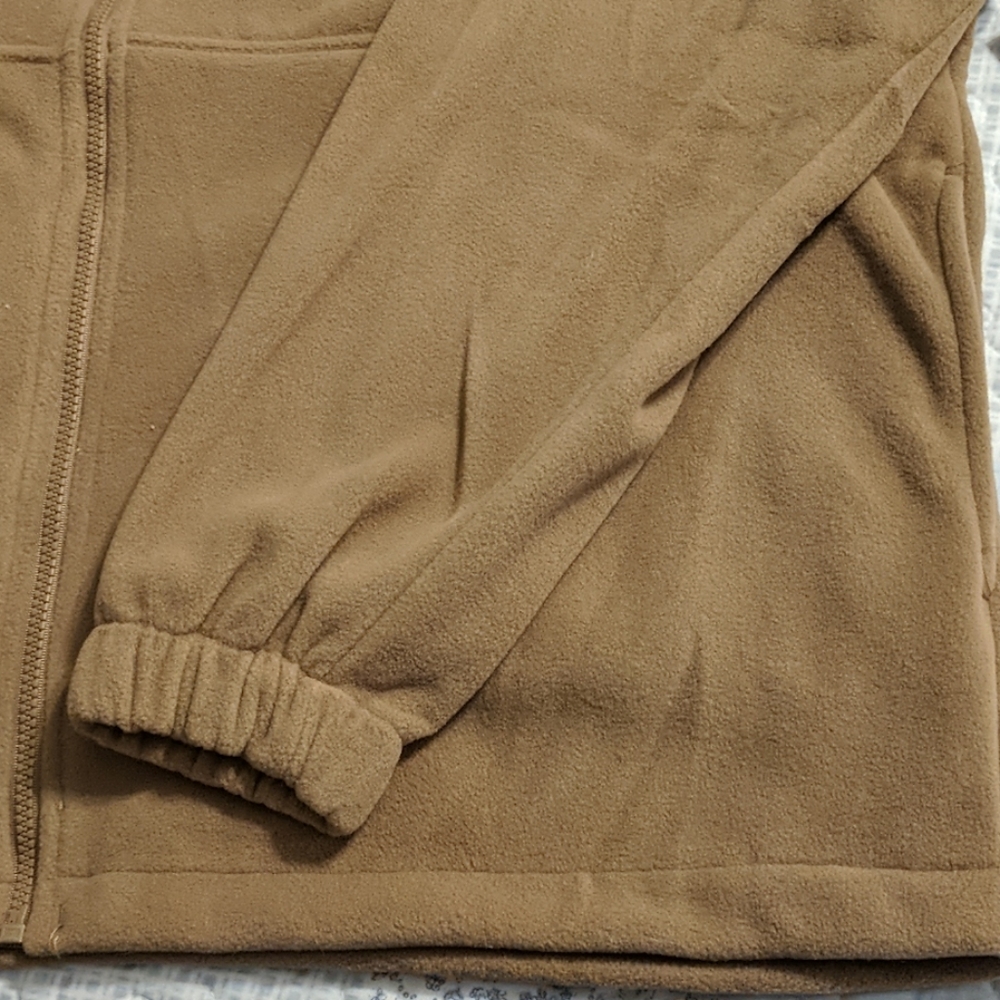 Basic Editions fleece jacket - Picture 2 of 4